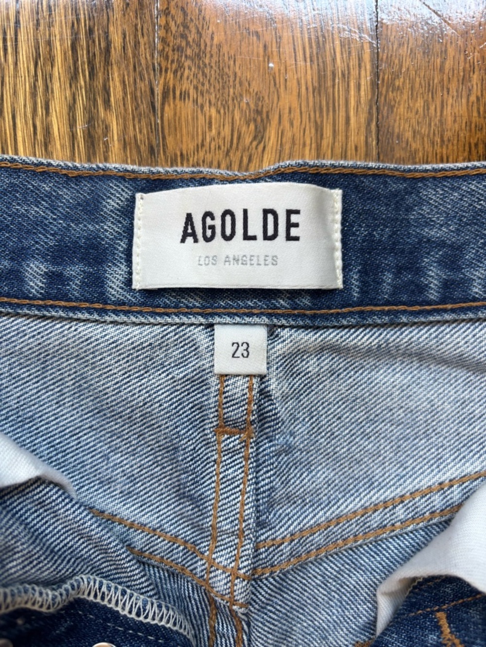 Agolde Riley Denim Short - Picture 3 of 6